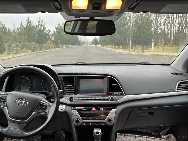 Hyundai Elantra 2017, 177,000 km - 2.0 л - Masallı
