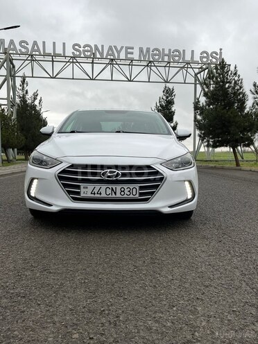 Hyundai Elantra 2017, 177,000 km - 2.0 л - Masallı