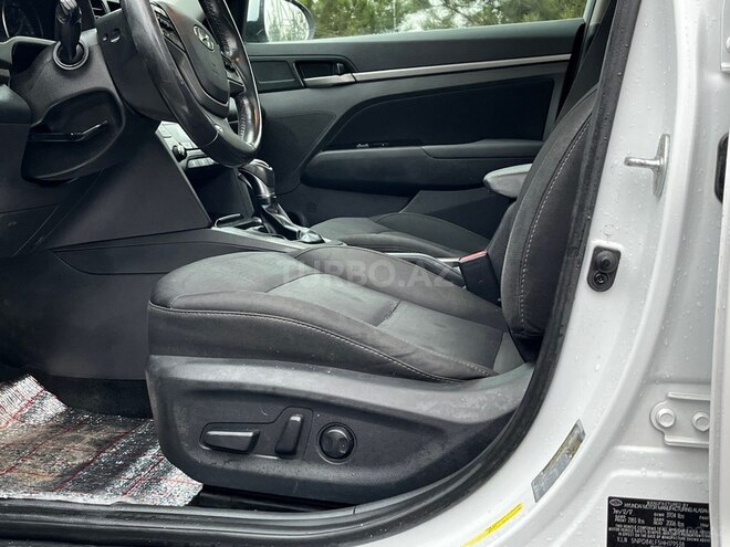 Hyundai Elantra 2017, 177,000 km - 2.0 л - Masallı