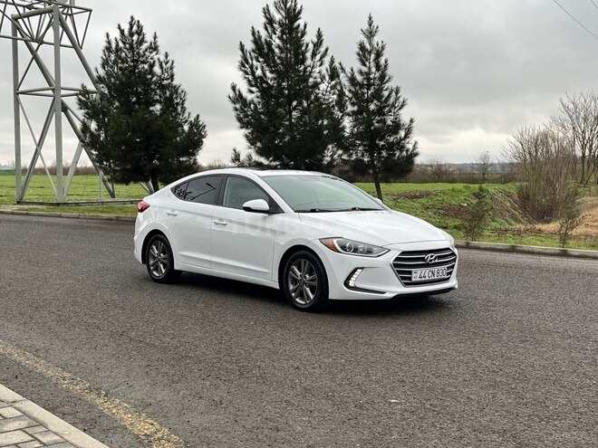 Hyundai Elantra 2017, 177,000 km - 2.0 л - Masallı
