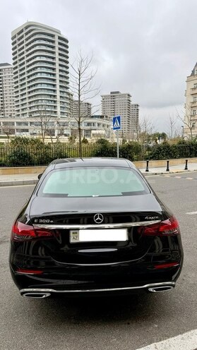 Mercedes E 300 e 4MATIC 2023, 29,500 km - 2.0 l - Bakı