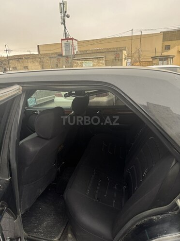 Mercedes 220 E 1993, 250,000 km - 2.2 l - Bakı