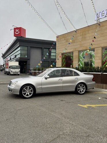 Mercedes E 320 2002, 282,356 km - 3.2 л - Bakı