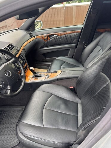 Mercedes E 320 2002, 282,356 km - 3.2 л - Bakı