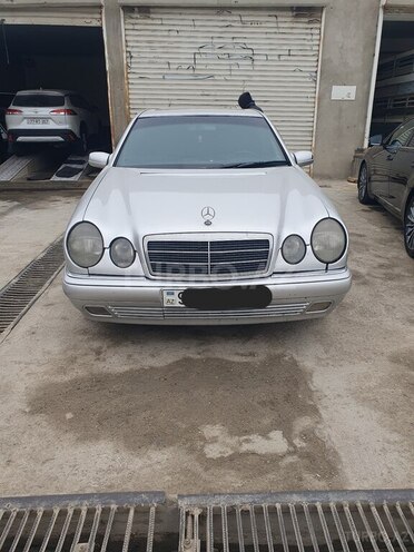 Mercedes E 220 1998, 560,000 km - 2.2 l - Xırdalan