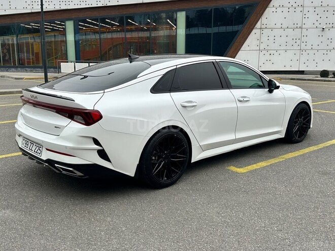 Kia K5-8