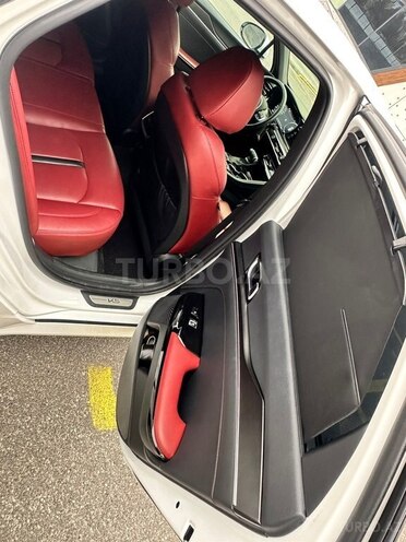 Kia K5-16