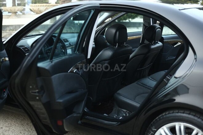 Mercedes E 280-14