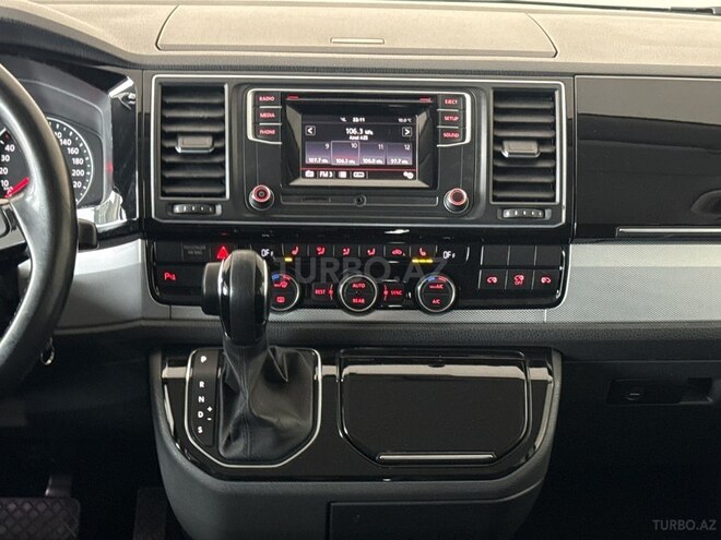 Volkswagen Multivan 2018, 102,000 km - 2.0 l - Bakı