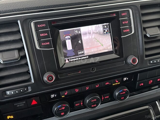 Volkswagen Multivan 2018, 102,000 km - 2.0 l - Bakı