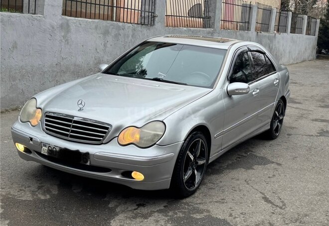 Mercedes C 240 2001, 215,555 km - 2.6 l - Bakı