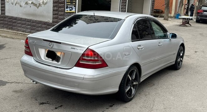 Mercedes C 240 2001, 215,555 km - 2.6 l - Bakı