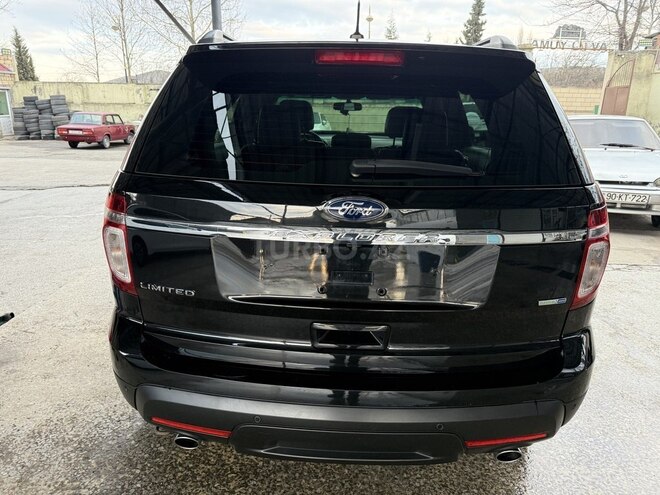 Ford Explorer-2