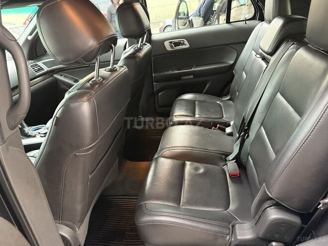 Ford Explorer-6