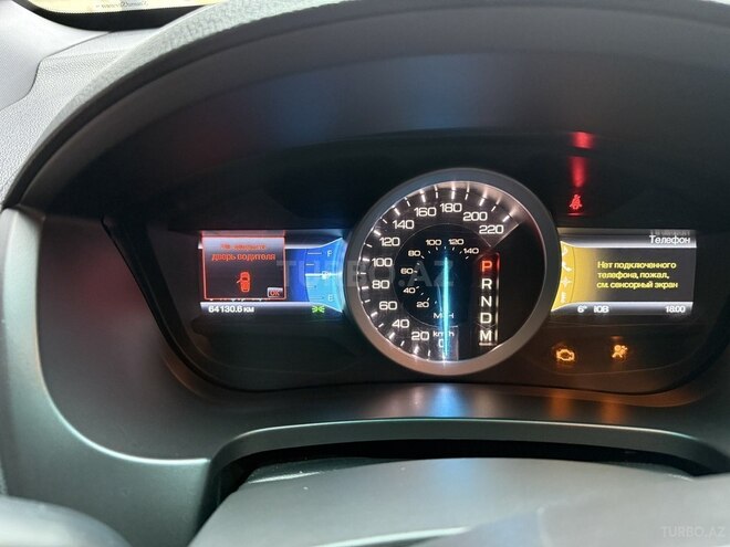 Ford Explorer-8