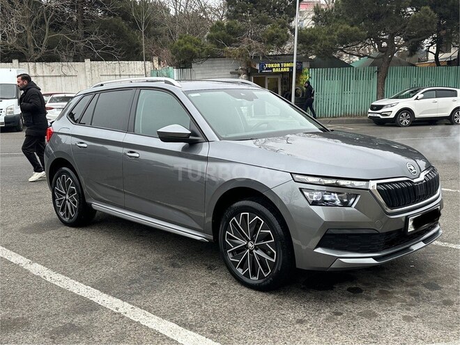 Skoda Kamiq 2023, 57,000 km - 1.6 л - Bakı