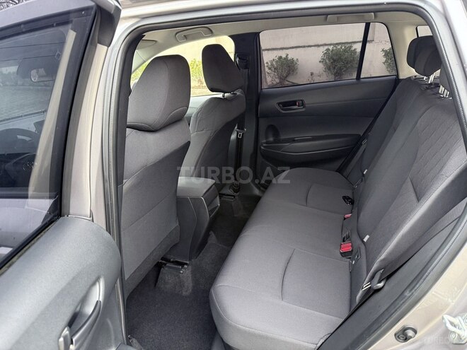 Toyota Corolla Cross 2024, 29,800 km - 2.0 l - Bakı