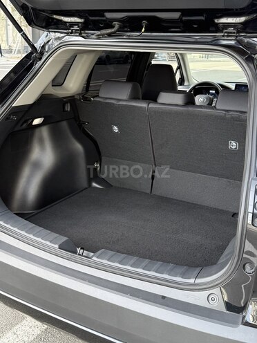Toyota Corolla Cross 2024, 29,800 km - 2.0 l - Bakı