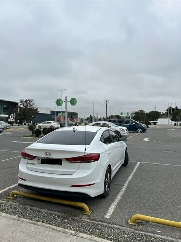 Hyundai Elantra 2017, 117,000 km - 2.0 л - Bakı