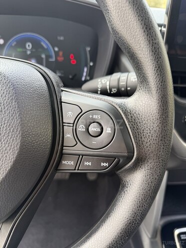 Toyota Corolla Cross 2024, 29,800 km - 2.0 l - Bakı