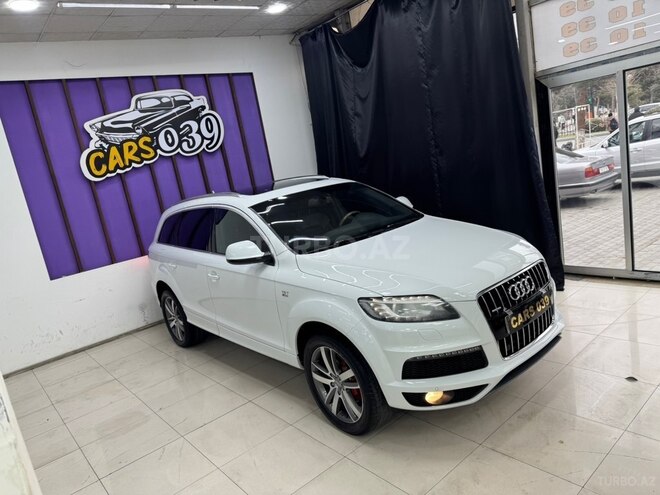 Audi Q7-3
