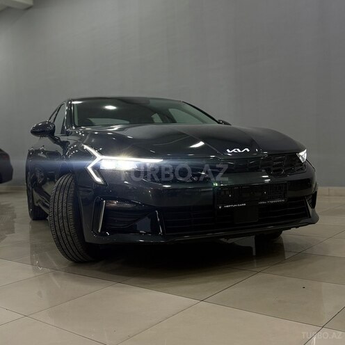 Kia K5-4