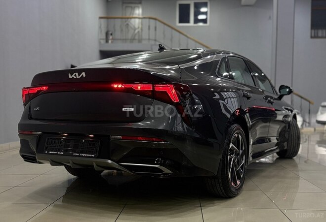 Kia K5-6