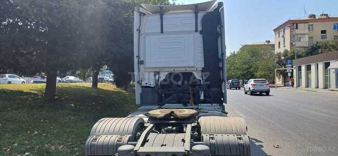 Mercedes Actros 1844-5