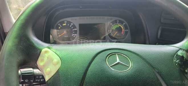 Mercedes Actros 1844-19