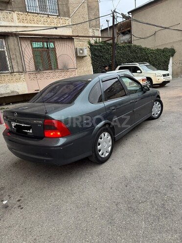 Opel Vectra 2001, 280,000 km - 2.0 л - Bakı