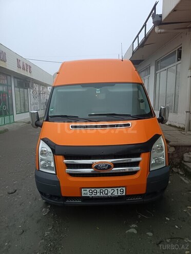 Ford Transit 2011, 200,000 km - 2.4 л - Quba