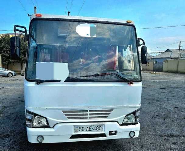 Isuzu NP 37 2010, 500,000 km - 4.4 l - Sumqayıt