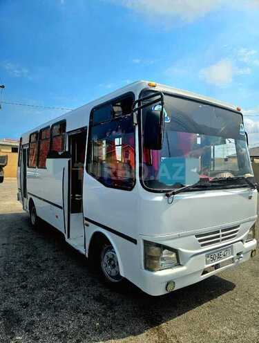 Isuzu NP 37 2010, 500,000 km - 4.4 l - Sumqayıt