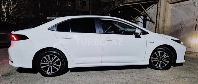 Toyota Corolla 2024, 101,000 km - 1.8 l - Bakı