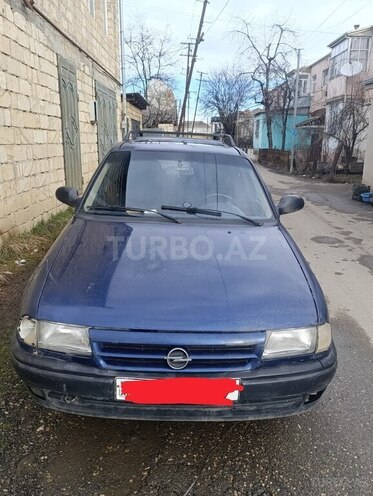 Opel Astra 1993, 112,000 km - 1.4 l - Quba