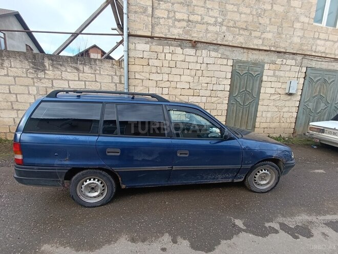 Opel Astra 1993, 112,000 km - 1.4 l - Quba