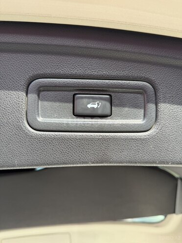 Infiniti FX35-11