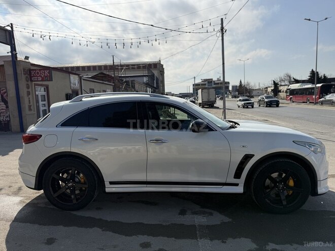 Infiniti FX35-5
