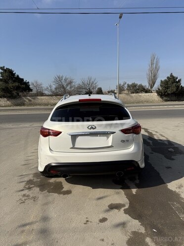 Infiniti FX35-4