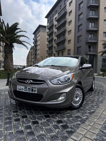 Hyundai Accent 2017, 124,415 km - 1.6 л - Bakı