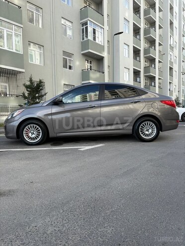 Hyundai Accent 2017, 124,415 km - 1.6 л - Bakı