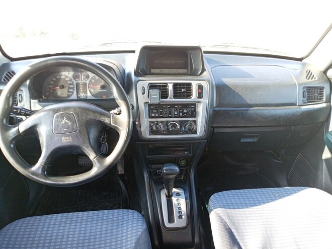 Mitsubishi Pajero io 2000, 250,000 km - 2.0 л - Sumqayıt