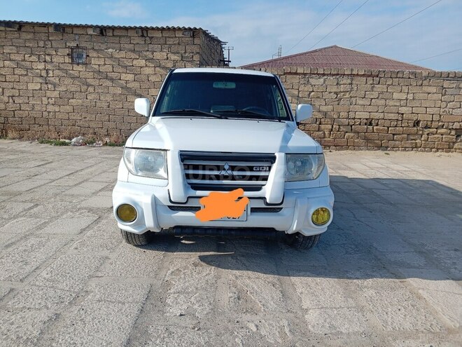 Mitsubishi Pajero io 2000, 250,000 km - 2.0 л - Sumqayıt