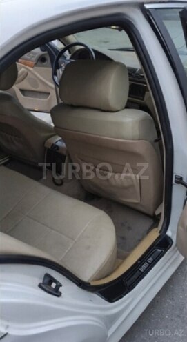 BMW 528 1998, 260,000 km - 2.8 l - Bakı