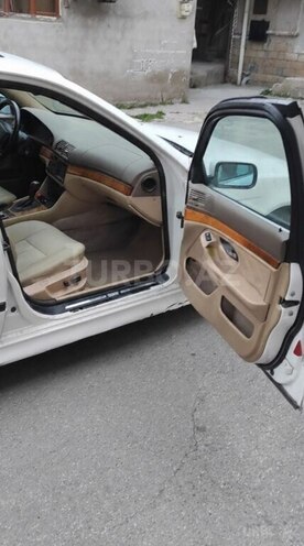 BMW 528 1998, 260,000 km - 2.8 l - Bakı