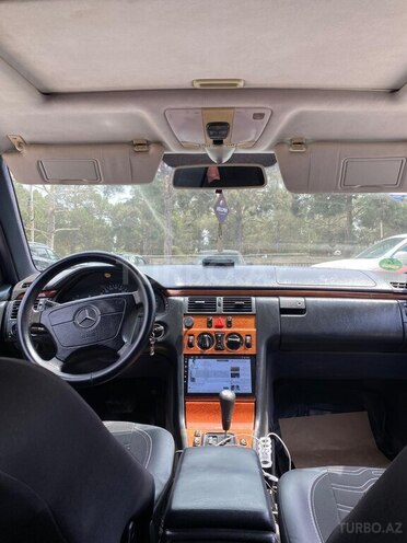 Mercedes E 230 1997, 416,000 km - 2.3 l - Masallı
