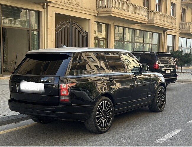Land Rover Range Rover 2017, 260,000 km - 3.0 l - Sumqayıt