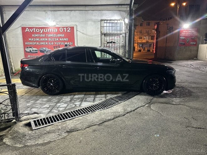 BMW 530-12