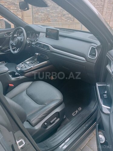 Mazda CX-9-3