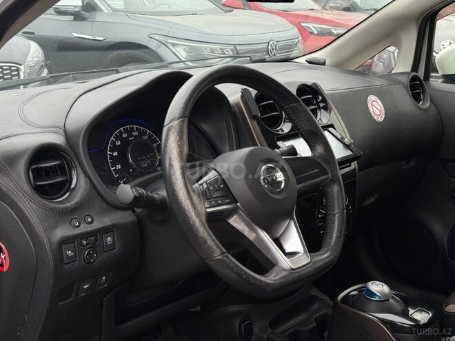 Nissan Note-9